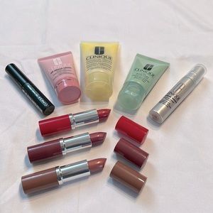 CLINIQUE 8 Piece set with Bag